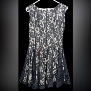 Julian Taylor Dress Size 8